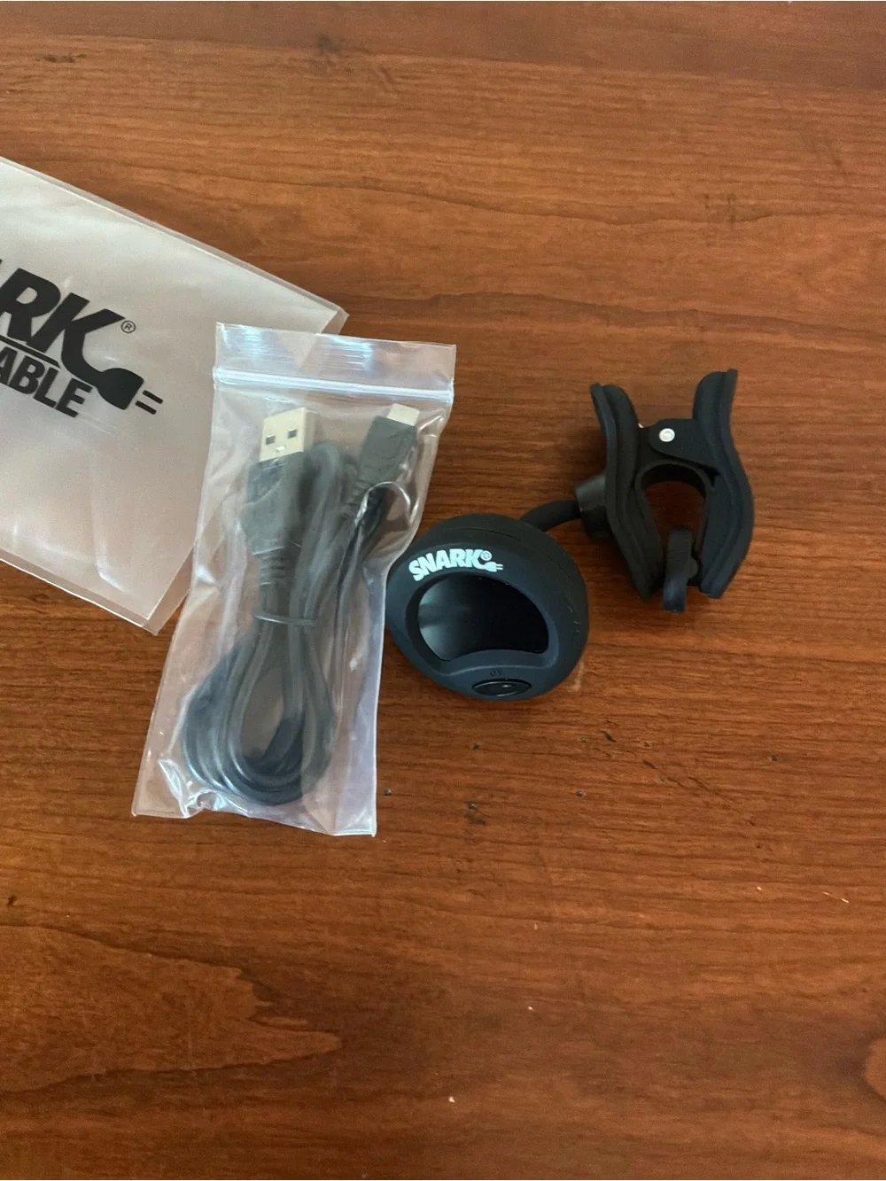 Snark clip-on Rechargeable Tuner black